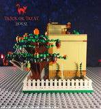 LEGO CUSTOM -- HALLOWEEN TRICK OR TREAT HOUSE MOC WITH MINIFIGURES