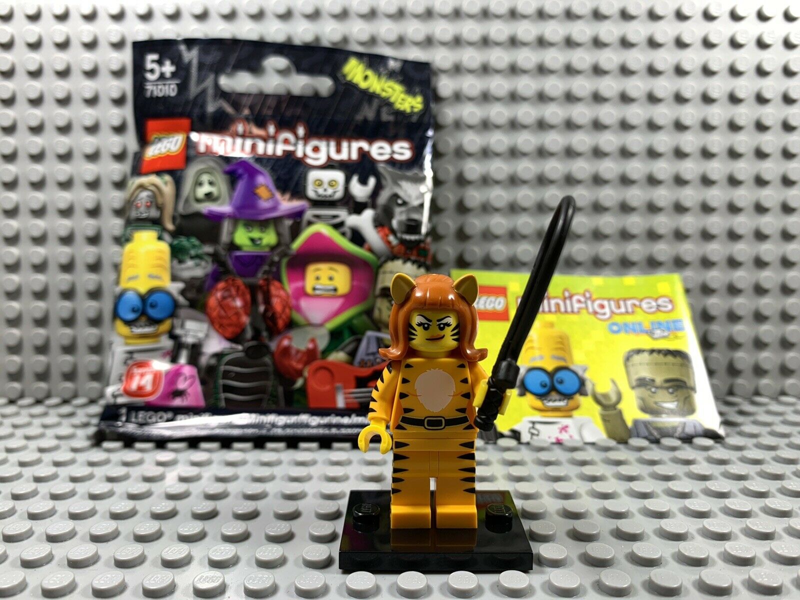 Gum foragte Matematik LEGO MONSTERS -- SERIES 14 TIGER WOMAN WITH WHIP MINIFIGURE NEW | RYAN'S  VINTAGE GI JOE & TOY BRICKS