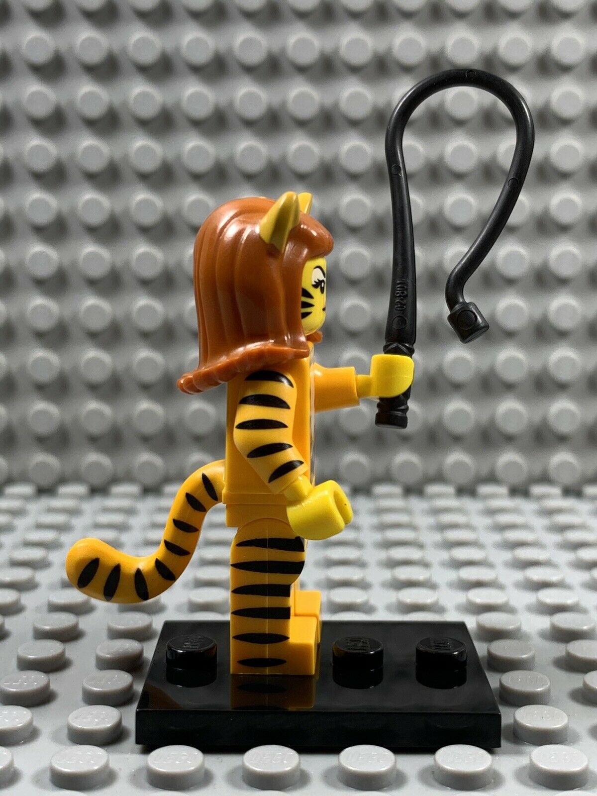 LEGO MONSTERS -- SERIES 14 TIGER WOMAN WITH WHIP MINIFIGURE NEW