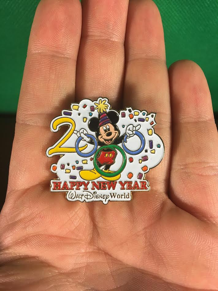 WALT DISNEY -- HAPPY NEW YEAR MICKEY MOUSE 2000 LIMITED EDITION TRADING PIN 292